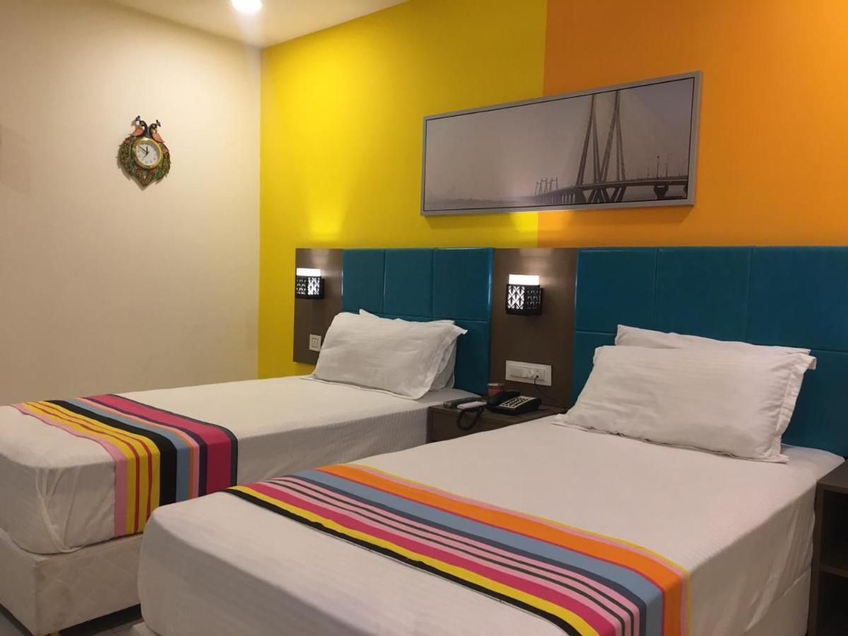 Hotel White Fields Hitec City, Хайдарабад Экстерьер фото