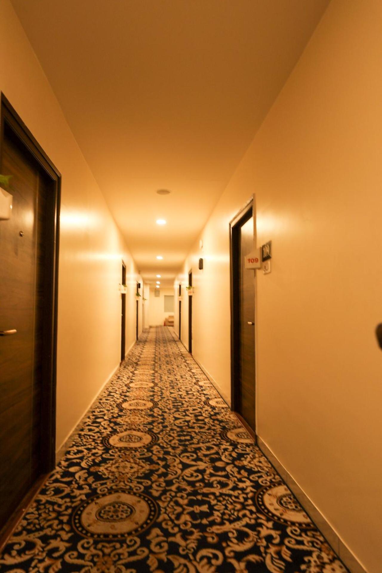 Hotel White Fields Hitec City, Хайдарабад Экстерьер фото